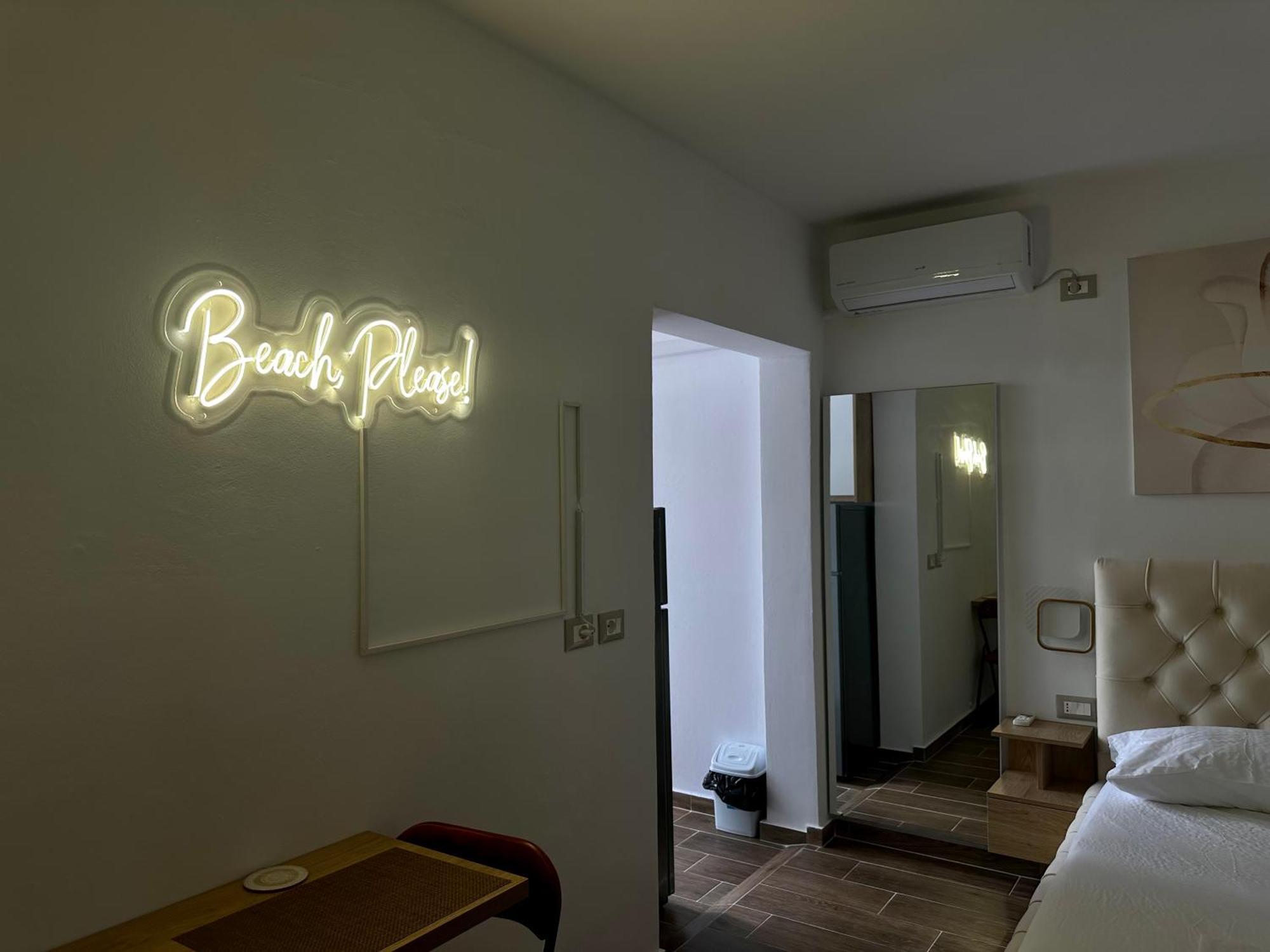 K&T Boulevard Studio Saranda Exterior foto